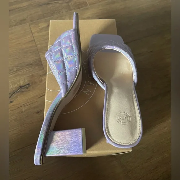URBAN OUTFITTERS-NWT/Box Women's Quilted Lavender Sandals - Picture 10 of 16